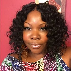 Meet your Posher, Latasha